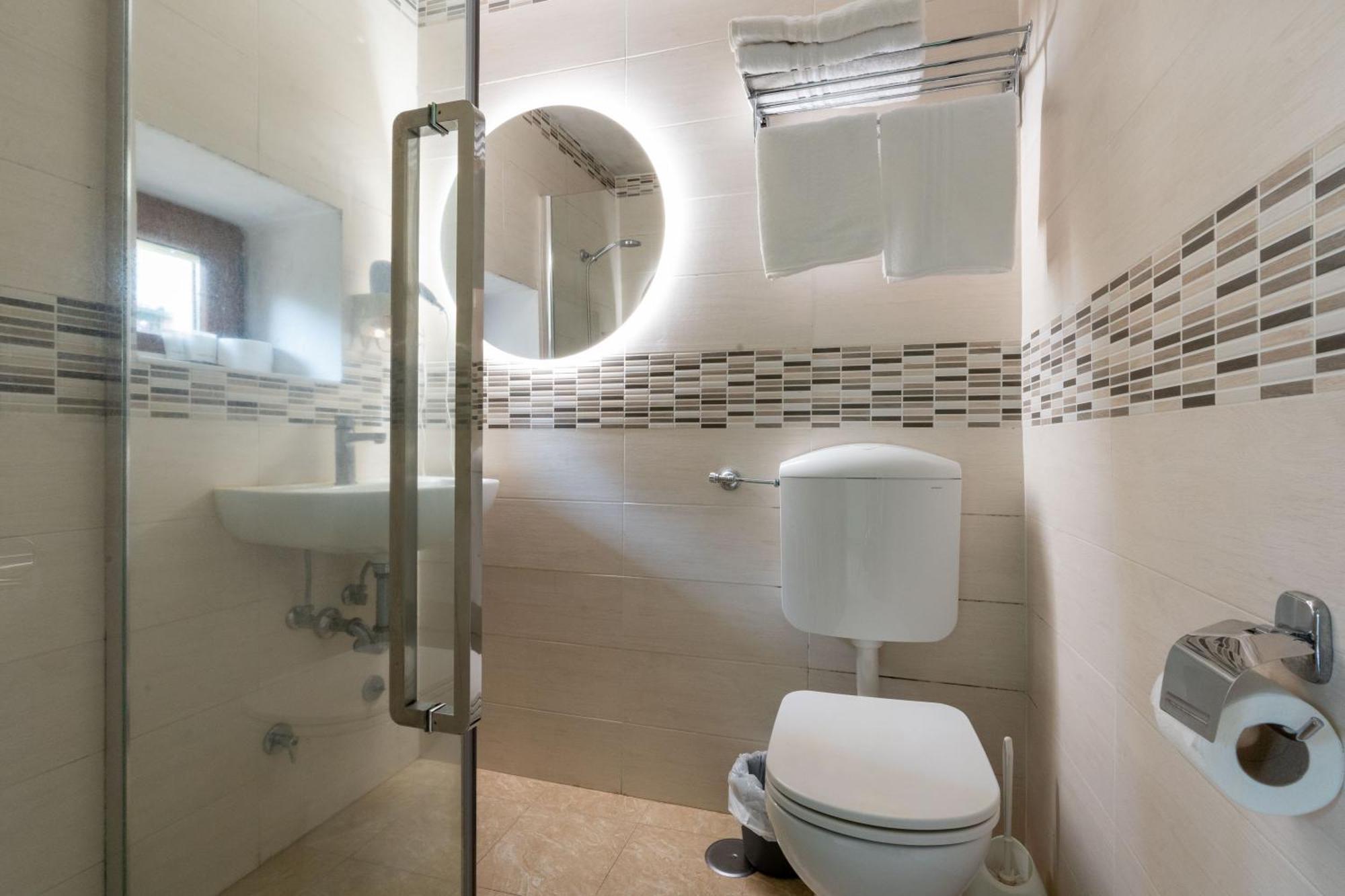 Leoni Di Giada - Close To Station Bed & Breakfast