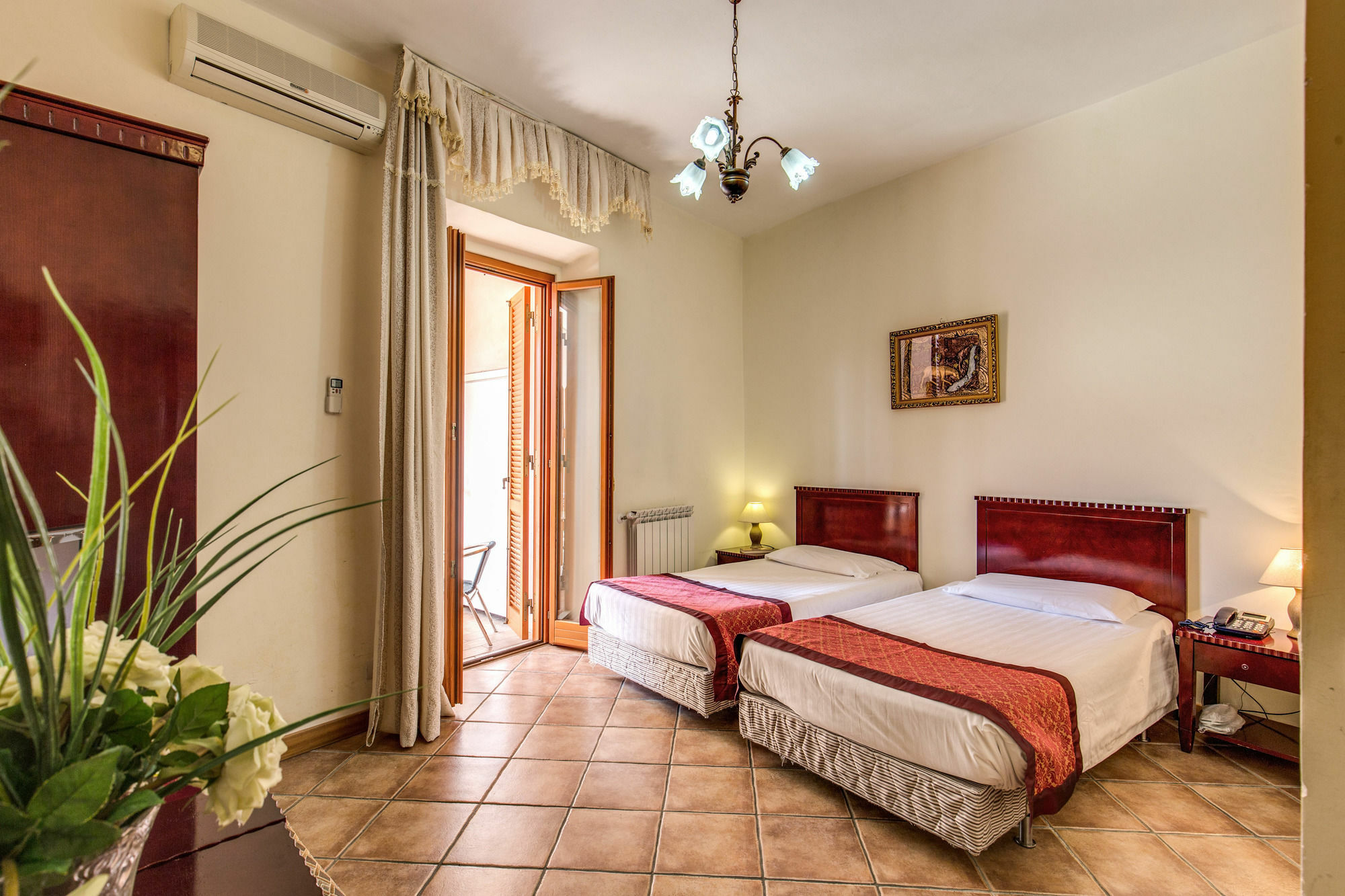 Leoni Di Giada - Close To Station Bed & Breakfast